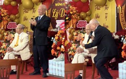 Clip em trai 80 tuổi hát nhạc 'Tây du ký' mừng thọ anh 100 tuổi gây xúc động