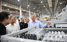 Thăm nhà máy VinFast, Phó Thủ tướng chỉ ra hướng đi tiên phong của Tập đoàn tỷ phú Phạm Nhật Vượng