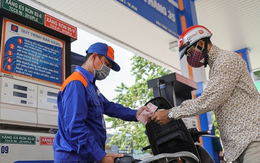 Trước biến động giá xăng dầu toàn cầu, Bộ Chính trị chỉ đạo loạt giải pháp mạnh ổn định thị trường