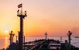 Nguyên do Mỹ bất ngờ nới lỏng lệnh trừng phạt ngành năng lượng Iran?