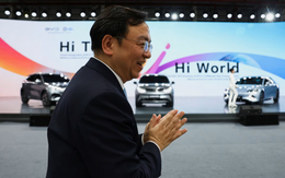 Giá xăng tăng chóng mặt, 1 quốc gia lại "cười lớn" vì kịch bản này đã chờ từ lâu: Đến lúc bung hàng rồi?