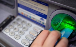 Sự thật bất ngờ phía sau tiếng 'xoành xoạch' của máy ATM khi rút tiền: Không phải đếm tiền như nhiều người nghĩ