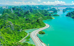 Vịnh biển Việt Nam duy nhất được vinh danh "Kỳ quan Đông Nam Á 2026": Không phải Hạ Long, Lan Hạ