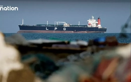 Tàu chở dầu Thái Lan đi qua eo biển Hormuz an toàn