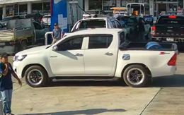 Giá nhiên liệu tăng cao, tài xế ở Thái Lan đổ 100 lít dầu diesel rồi lái đi mất, chủ cây xăng phát đi cảnh báo nóng