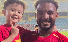 Vì sao vợ Duy Mạnh lại "xin vía" cho quý tử tóc xoăn giống Xuân Son?