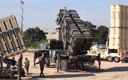 Mỹ, Israel đối mặt với tình trạng 'vực thẳm kho đạn'