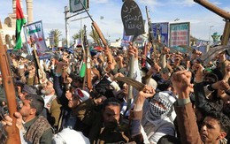 Vừa tham chiến, Houthi dọa phong tỏa eo biển chiến lược Bab al-Mandab