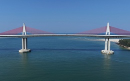 Cận cảnh cầu vượt biển dài nhất miền Trung đang chờ thông xe ở Huế