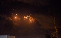 Vì sao tên lửa và drone Iran có thể trúng mục tiêu dân sự?