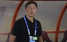 "Chiến binh toàn năng" báo tin xấu cho HLV Kim Sang-sik trước ngày đấu Malaysia