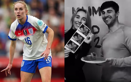 Nữ thần bóng đá và bạn trai cầu thủ thông báo sảy mất con đầu lòng, chia sẻ xót xa gây bão MXH