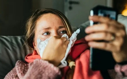 Bác sĩ nói về biến thể Covid "ve sầu" BA.3.2 đang lây lan khắp 23 quốc gia, trong đó có cả Việt Nam