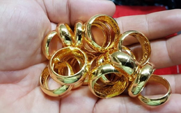 Ngân hàng từ chối mua lại hơn 13 chỉ vàng từ khách hàng cũ, cơ quan chức năng lập tức vào cuộc điều tra