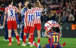 Barcelona trở thành cựu vô địch sau nỗ lực bất thành