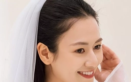 Diễn viên Việt Hoa cưới