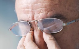 Người đàn ông mắc cùng lúc 3 bệnh nghiêm trọng về mắt, bác sĩ nghiêm giọng: "Chớ quên 2 điều này!"