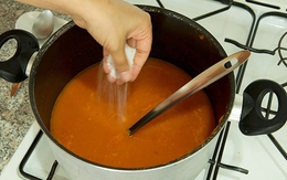 3 loại canh âm thầm “bào mòn” hai quả thận nếu ăn quá nhiều