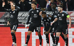 Aston Villa đại phá Bologna, áp sát bán kết Europa League