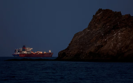 Eo biển Hormuz lại tê liệt, lưu lượng giảm kỷ lục 95%, Iran ra cảnh báo