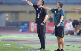 HLV Velizar Popov và “duyên nợ” với trọng tài V-League