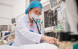 Uống nhầm hóa chất đựng trong chai nước, người đàn ông suýt tử vong