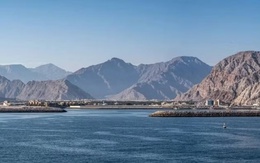 Iran tuyên bố không mở eo biển Hormuz cho tàu thuyền Mỹ và Israel