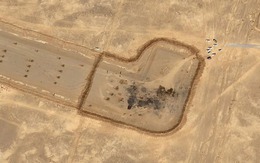Ảnh vệ tinh hé lộ tàn tích máy bay Mỹ tại đường băng hẻo lánh ở Iran