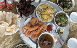 Thông gia mời sang ăn cơm mùng 1, tôi đang ngơ ngác không hiểu gì thì ông ấy tuyên bố lý do còn ngớ ngẩn hơn