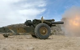 Ukraine trang bị cho tình nguyện viên người Belarus lựu pháo từ Thế chiến II