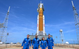 Hôm nay, con người sẽ quay trở lại Mặt trăng lần đầu tiên sau hơn 50 năm
