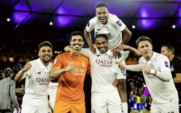 Vừa ăn mừng vô địch rầm rộ, đội bóng bất ngờ bị kiện đòi lại cúp