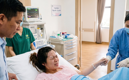 Cú chạm mặt trớ trêu trong phòng hậu sản: Khi giường đối diện lại là "người cũ" của chồng
