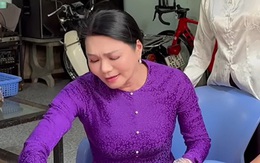 Nữ NSƯT giàu có: "Tôi dời vé lại, khỏi bay về Mỹ luôn"