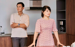 3 năm, 5 lần hủy chuyến bay vì mẹ chồng đột ngột đổ bệnh: Sự thật về người mẹ "yếu đuối" chỉ muốn con trai không thể rời xa