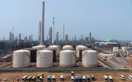 Bị Mỹ trừng phạt vì mua dầu Iran, gia tộc đứng sau tập đoàn lọc dầu Trung Quốc mất trắng 36 nghìn tỷ