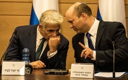 Các cựu Thủ tướng Israel cùng nhau chống lại ông Netanyahu