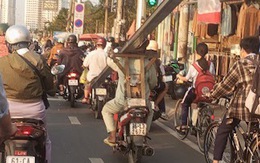 "Làm xiếc" trên đường