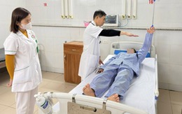 Bước 1 chân vào 'cửa tử' vẫn nghĩ chỉ trúng gió, 3 dấu hiệu sớm báo đột quỵ