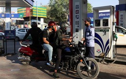 Mỹ 'bật đèn xanh', nước tiêu thụ dầu nhiều thứ 3 thế giới vội đặt mua dầu của Iran sau 7 năm tạm ngừng, thanh toán vô cùng 'mượt'