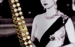 1 cỗ máy nhỏ hơn cả que diêm nhưng đủ sức làm khó cả ngành đồng hồ suốt gần 100 năm