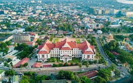 Chỉ một tháng tại nước giáp Việt Nam: Giá xăng tăng 80%, điện tăng 115%, nước tăng 43,7%