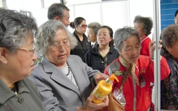 Tuổi 60 có 600 triệu trong tay nhưng chi 200 triệu cho “kéo dài tuổi thọ”: Bài toán tài chính khiến nhiều gia đình tranh cãi