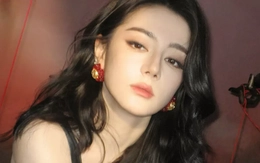 Mỹ nhân đè bẹp Địch Lệ Nhiệt Ba