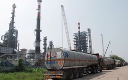 Giá dầu vừa hạ nhiệt, một loạt doanh nghiệp Trung Quốc lập tức tìm đến mua hàng Iran - Giữa đường bất ngờ 'quay xe' vì một lý do