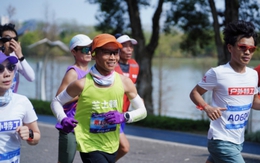 Chạy 100 km mỗi ngày suốt 100 ngày, VĐV Trung Quốc lập kỷ lục khó tin