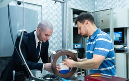 Nga phát minh công thức tạo ra vật liệu khiến thế giới kinh ngạc: Mỏng hơn tóc, bền hơn thép