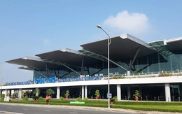 'Sân bay quốc tế mà cả năm không có chuyến bay quốc tế'