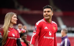 Casemiro nghẹn ngào chia tay sân Old Trafford