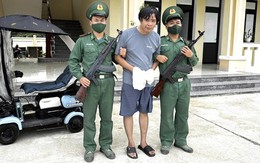 Bắt giữ đối tượng mang theo máy in cùng nhiều tờ tiền giả